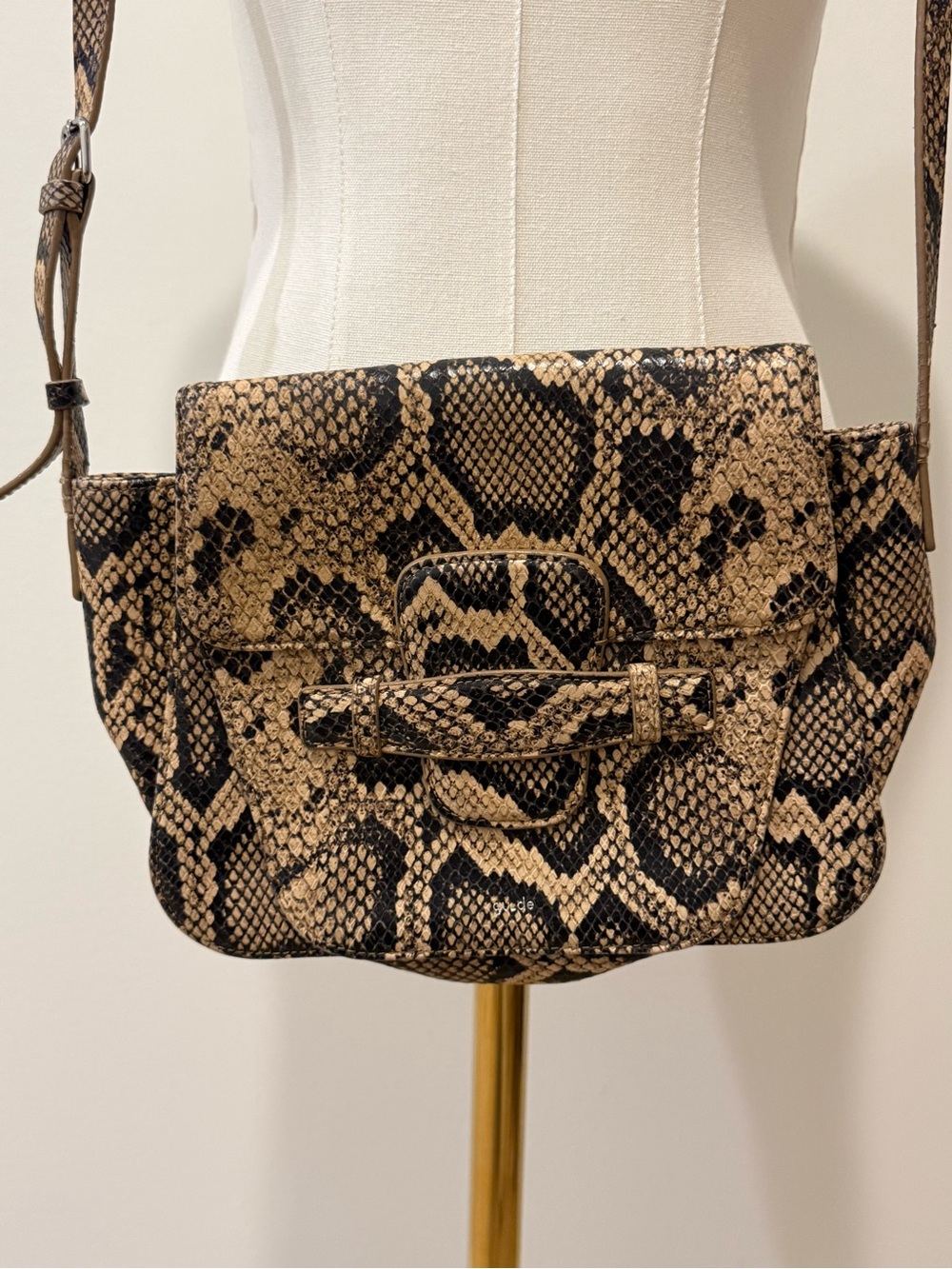 gu_de Snake Print Crossbody Bag Buckle Flap Tan Black